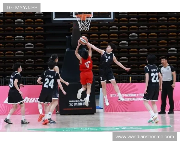 重庆篮球队中路突破战术解析与实战应用探讨