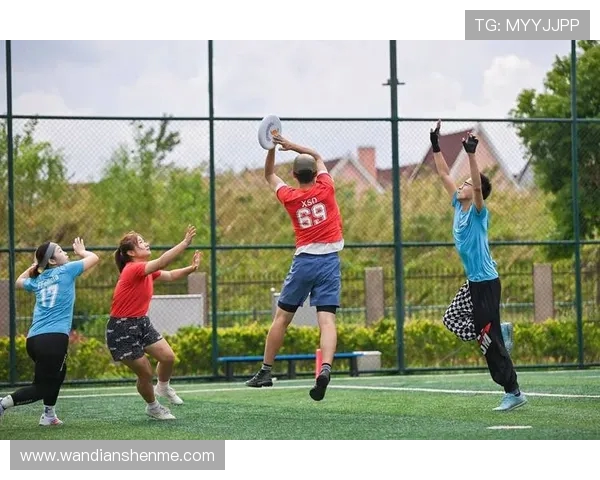 飞盘热潮席卷成都聚焦本地飞盘队的训练与比赛状态分析