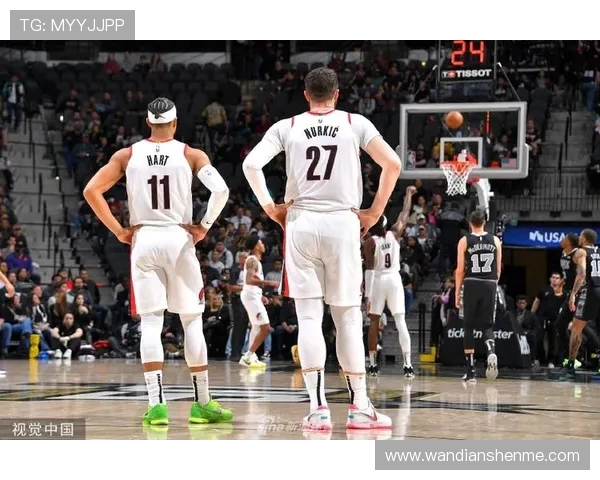 2016年12月24日马刺与开拓者的激烈对决回顾与精彩瞬间分析