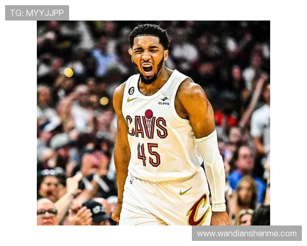 多诺万米切尔带领球队再创辉煌展现超凡篮球才华与领导力 多诺万米切尔带领球队再创辉煌展现超凡篮球才华与领导力